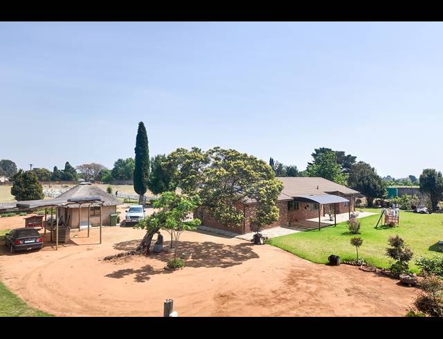 25,000M² SMALLHOLDING FOR SALE IN GLEN AUSTIN AH